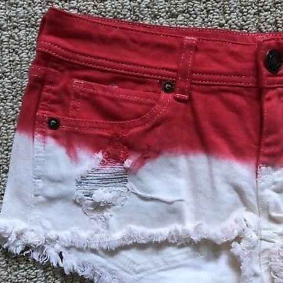 KENDALL & KYLIE SHORTS - Picture 3 of 7